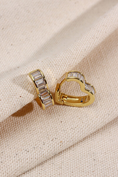 LA PERRY ACCESSORIES Gold Color Baguette Stone Heart Earrings
