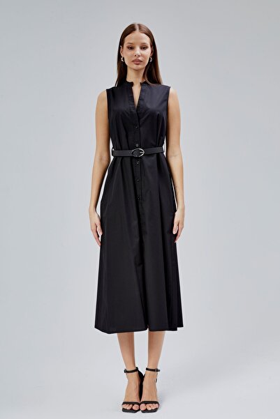 Bolivente فستان بوبلين قطني بحزام على شكل حرف C باللون الأسود