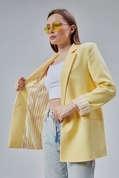 Bolivente Κίτρινο μπλέιζερ με διπλό γιακά και λεπτομέρεια με διπλό μανίκι, κανονικό μπλέιζερ με επένδυση