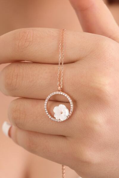 A-STİL TAKI 925 Ayar Gümüş Hediye Kutulu Zirkon Taşlı Manolya Çiçeği Kolye