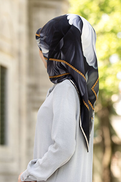 Vissona 57% ШОВК 43% ВІСКОЗА Твіл Шовк Квітковий Геометричний Візерунок Сірий Колір 90x90 Шарф Спосіб пошиття: Ручне шиття