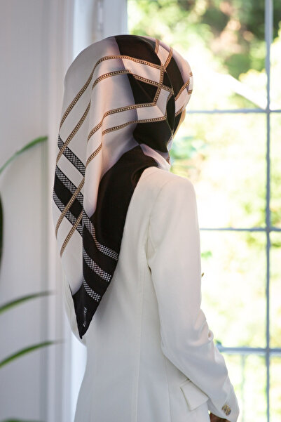 Vissona %100 Twill İpek Geometrik Desenli Siyah - Krem Renkli 90x90 Eşarp Dik...