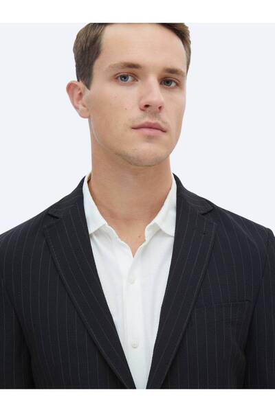 Kip Siyah Çizgili Modern Fit Ceket