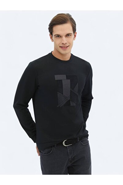 Kip Чорна футболка з принтом на комірі