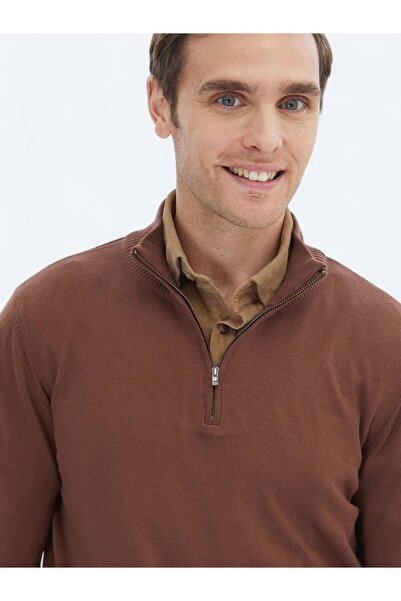 Kip Kahverengi Yarım Balıkçı Yaka Desenli Pamuk Karışımlı Triko Kazak