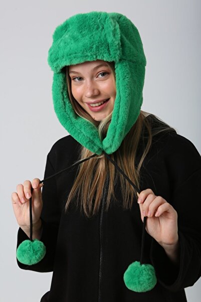 FELLMENS Plush Women's Beret Hat - Green Faux Fur, Headphones