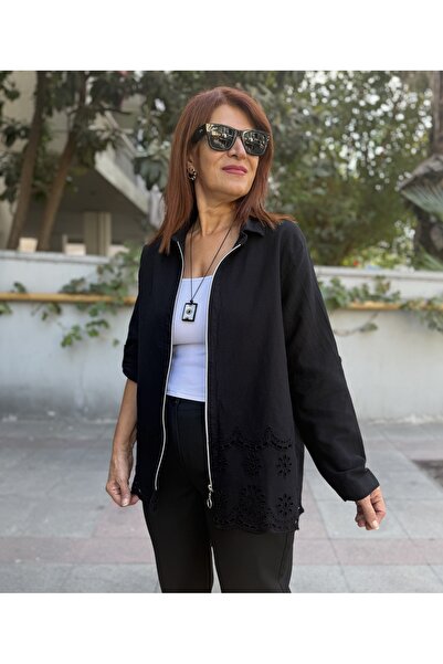 DenizEge Черно сако с дантелена украса и цип