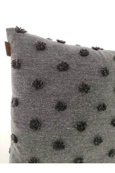 zümal tekstil tasarım Tufting Linen Polka Dot Decorative Throw Pillow Case (Color Black)