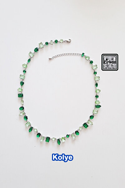 Miss TBee قلادة من الفولاذ مرصعة بحجر الزركون - فضي أخضر