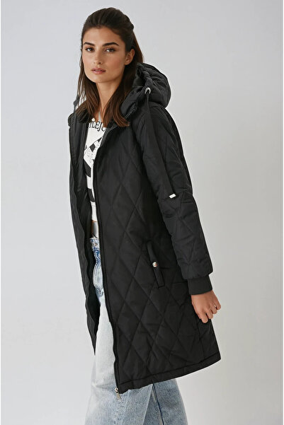 hazelin Palton lung matlasat negru pentru femei HZL22W-BD151381