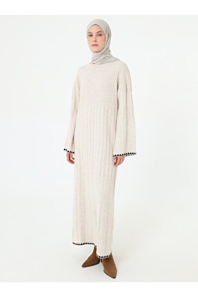 Benin Διάτρητο Λεπτομερές Πλεκτό Μουσουλμανικό Φόρεμα - Χρώμα Τασ - Μπενίν