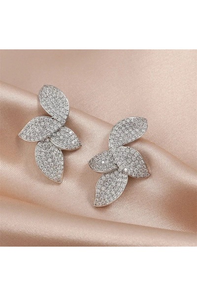 DESİGNEDBYD Zarif Yaprak Zirkon Taşlı Abiye Küpe