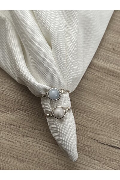 PelvedDesign مجموعة من حلقات سلكية مصنوعة يدويًا من حجر القمر الزبرجد