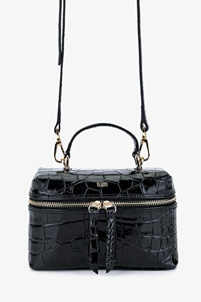 Valmenti حقيبة ماسنجر من الجلد الطبيعي باللون الأسود للنساء