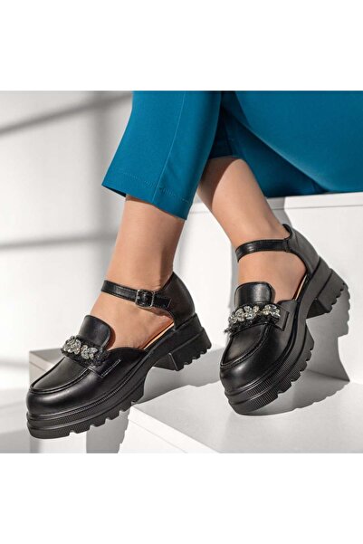 Modlet.ro Women's black strap shoes with metallic details MOD13014