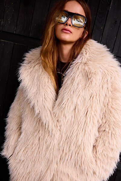 Bershka Uzun suni kürk görünümlü kaban