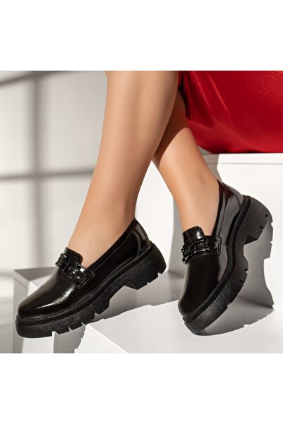 Modlet.ro Γυναικεία μαύρα παπούτσια με μεταλλικές λεπτομέρειες, από δέρμα MOD...
