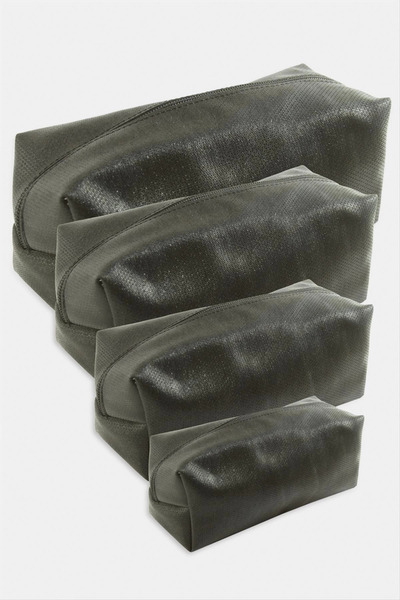 vistaglobal 4 Hand-Held Makeup Bags