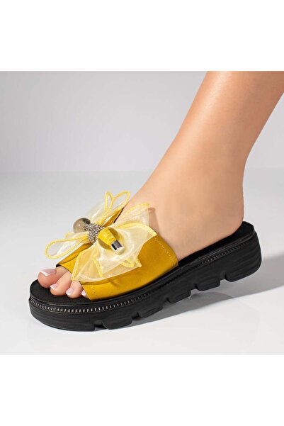 Modlet.ro Women's yellow thick-sole slides with metallic details MOD11436