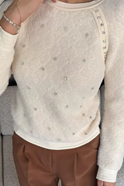 studio fashion 1988 Women's Cream Crew Neck Stoned Soft Knit Sweater