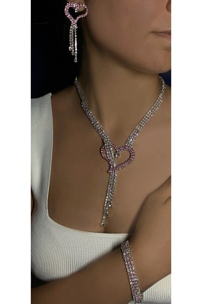 shop طقم قلادة وأقراط وسوار من KALBE DOKUNUŞ