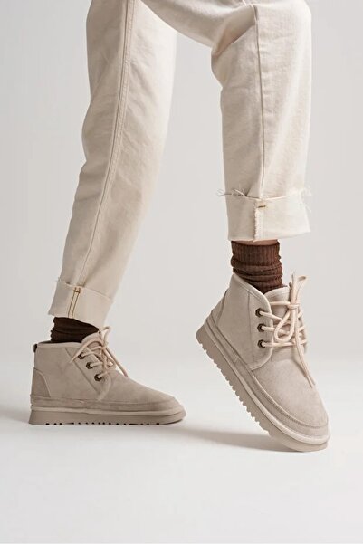 Ayakkabı Delisiyim Kadın Bot Krem Rengi Süet – İçi Yünlü, İnce Tabanlı, Bağcıklı, Sıcak Tutan Heribo