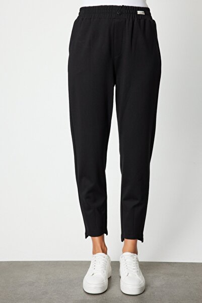 ON Γυναικείο παντελόνι με μακριά ραφή στο πίσω μέρος 66122 Μαύρο