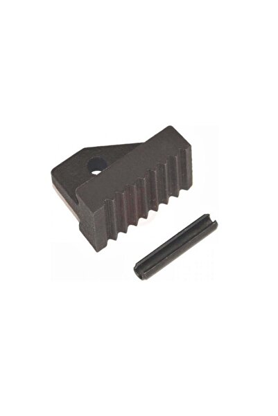 İzeltaş 2110100424 24\" Heavy Type Pipe Main. (Lower Jaw and Pin)