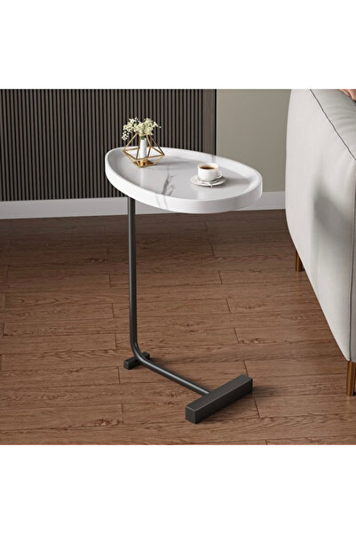 Un “Stylish and versatile side table with a modern design”