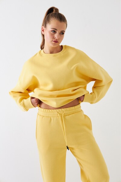 GIA - ART Unisex Oversize Tracksuit Set Basic Yellow – Crew Neck, Elasticated Legs, 3-Thread Fleece