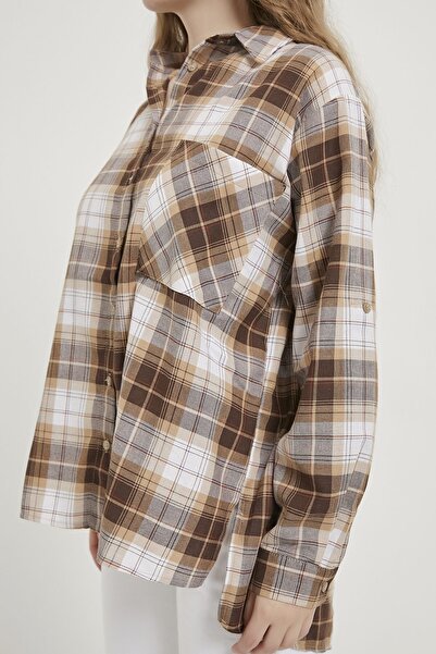 Arma Life Дамска широка риза с джоб и тартанов десен