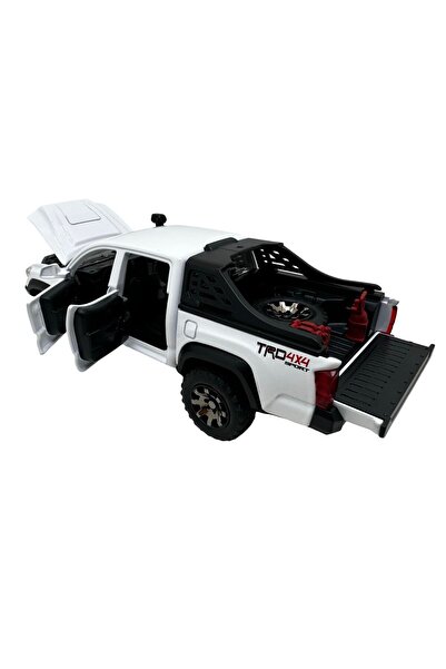 JPT Toyota Tacoma 1:32 лят модел със светлини и звук