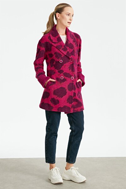 Tığ Triko KRUVAZE ÖNÜ DÜĞMELİ DESENLİ HIRKA FUŞYA