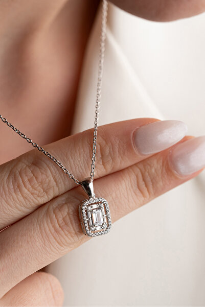 Two Arts Jewelry 925 Ayar Gümüş Kare Baget Taşlı Zirkon Kolye – Zirkon Taşlı – Kadın