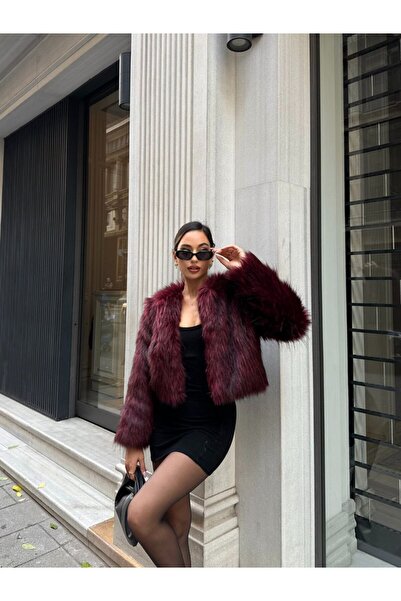 Viskosa Tüy Dökmeyen Moda Kadın Kürk Crop Mont – Kısa ve Şık Duruşlu Ceket