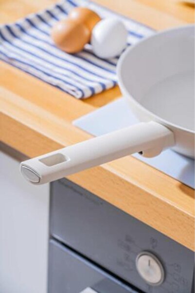 ACAR Ultimate Pro 28 cm Forged Pan Tkebt Cream