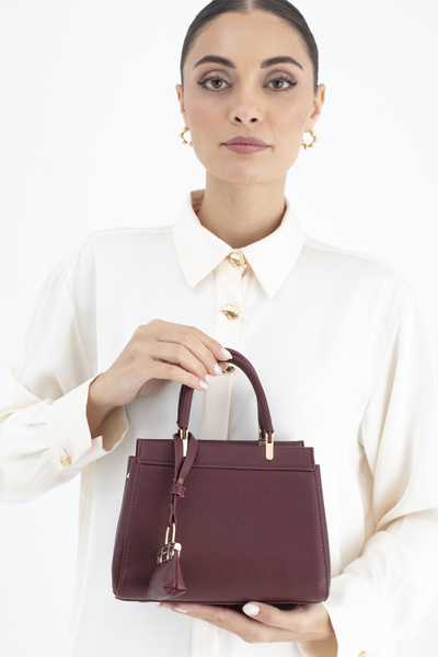 Matthew Cox ΓΥΝΑΙΚΕΙΑ ΤΣΑΝΤΑ ΜΕ ΧΕΡΙ ΒΡΑΚΑΖΙ BYN2434