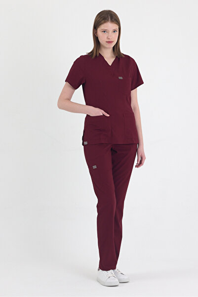 MAZEY UNİFORM زي طبي للتمريض والأطباء من الفيسكوز الأحمر الداكن بقصة مريحة وي...