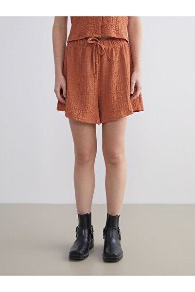 LC Waikiki Xside Women's Shorts with Elastic Waist and Texture