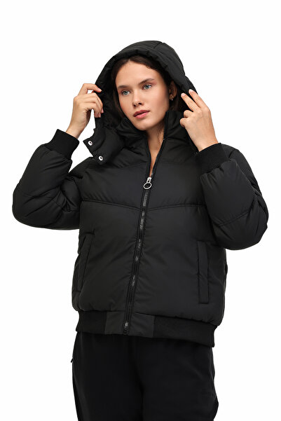 Kinetix WL 2ND2301 5PR Siyah Kadın Kısa Kaban