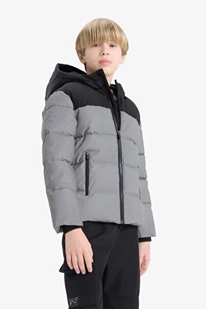 DeFacto Erkek Çocuk Su Geçirmez Kapüşonlu Polar Astarlı Mont E9348A825WN