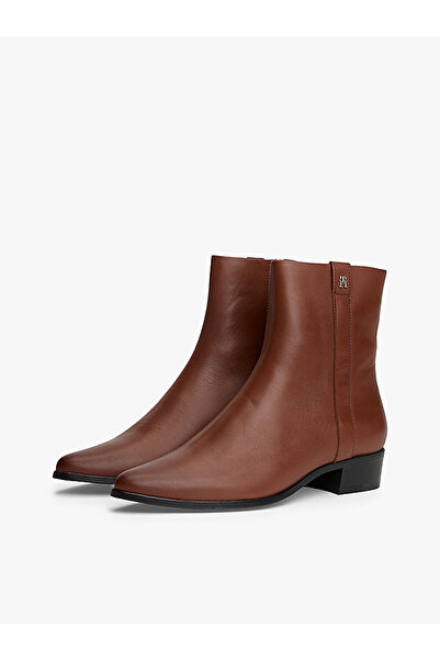 Tommy Hilfiger Women's Pointed Boots