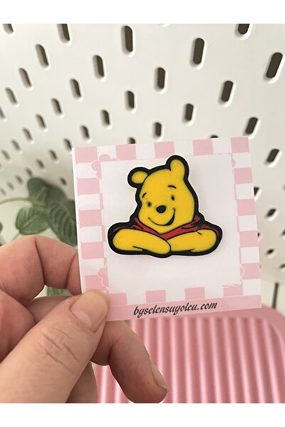 By Selen Suyolcu Winnie Pooh Pin Rozet Broş