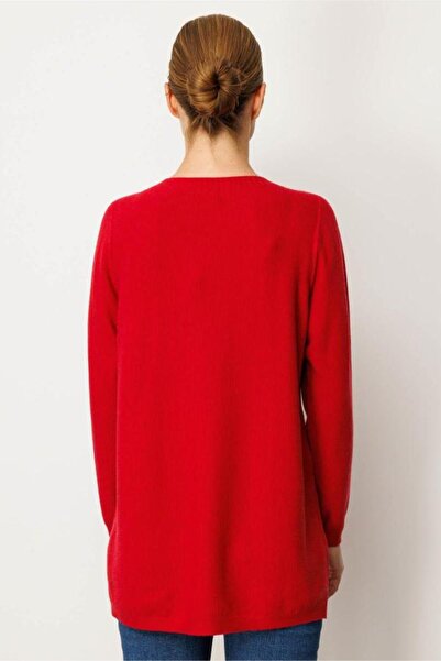 Desen 25266 Knitted Side Slit Blouse with Diagonal Front and Wavy Stitch Pattern