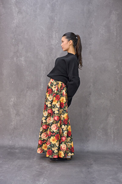 KÜÇÜĞÜM BUTİK Black and Red Floral Gabardine Balloon Skirt