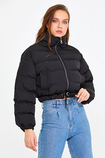 ARMATO GÜNCÜOĞLU PALTON Scurt, umplut, cu șase șnururi, cu mâneci, cu fibră d...