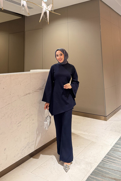 Tarzım Tuba طقم هيلين تيسيتير باللون الأزرق الداكن