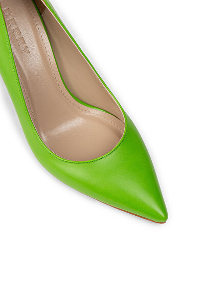 Deery Γυναικεία παπούτσια με τακούνι σε πράσινο στιλέτο