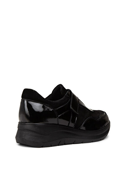 Deery Women's Black Patent Leather Casual Shoes