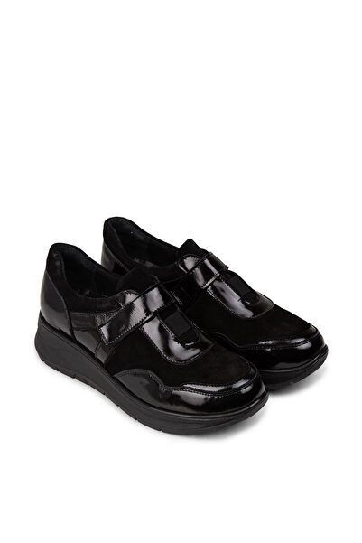 Deery Women's Black Patent Leather Casual Shoes